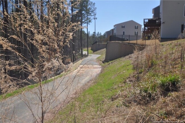 Building Photo - 1231 Lizer Rd