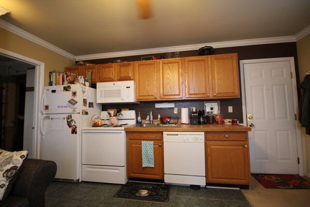 Building Photo - 811 Washtenaw Ave