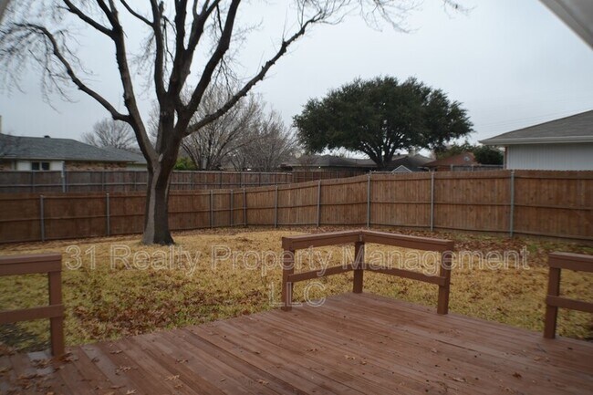 Building Photo - 2311 Eastgate Dr