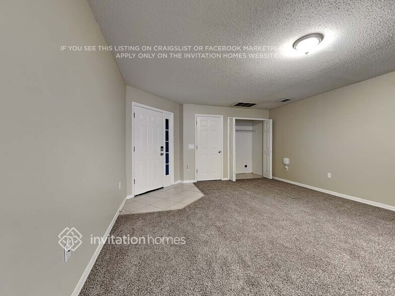 Building Photo - 2411 Cedarfield Ln