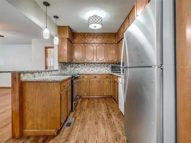Building Photo - 4701 N Peniel Ave