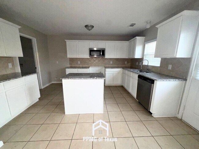 Building Photo - 18310 Atasca Wds Trce