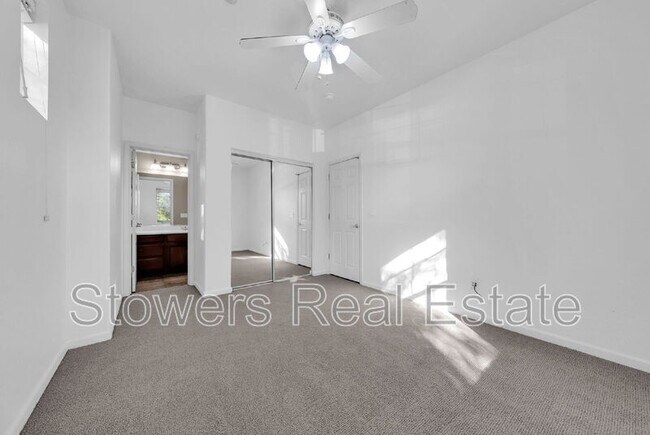 Building Photo - 173 Heligan Ln