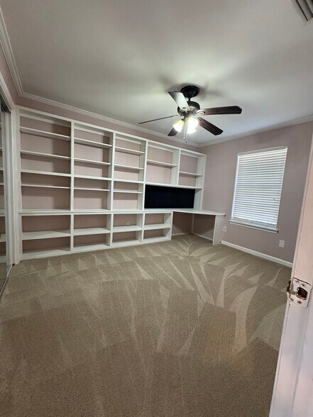 Building Photo - 1822 Juniper Ln