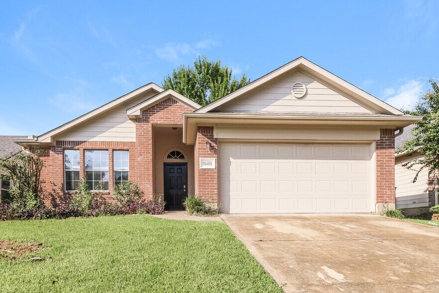 Primary Photo - 18469 Sunrise Oaks Ct