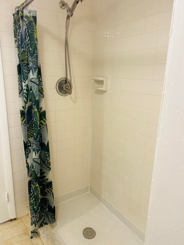 Building Photo - 31 Lake Arbor Dr