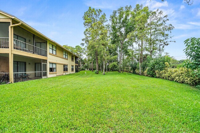 Building Photo - 13105 Belhaven Ct