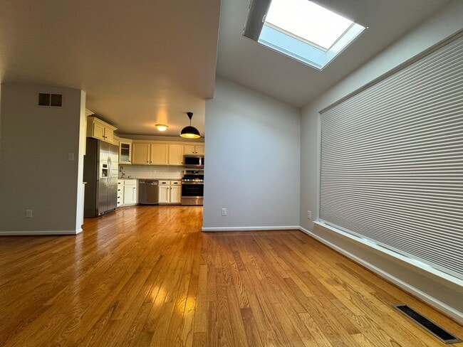 Building Photo - THREE BEDROOM  w Finished Basement- PARKLA...