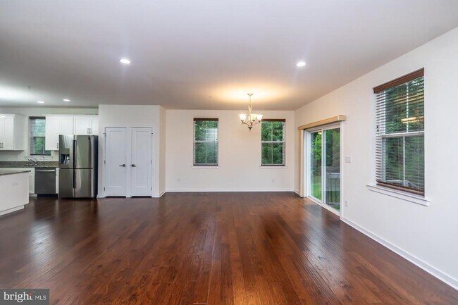Building Photo - 401 Wynstone Ct