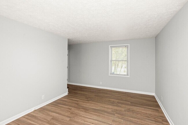 Building Photo - 3307 Falls Creek Dr