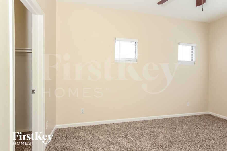 Building Photo - 22022 N 29th Dr