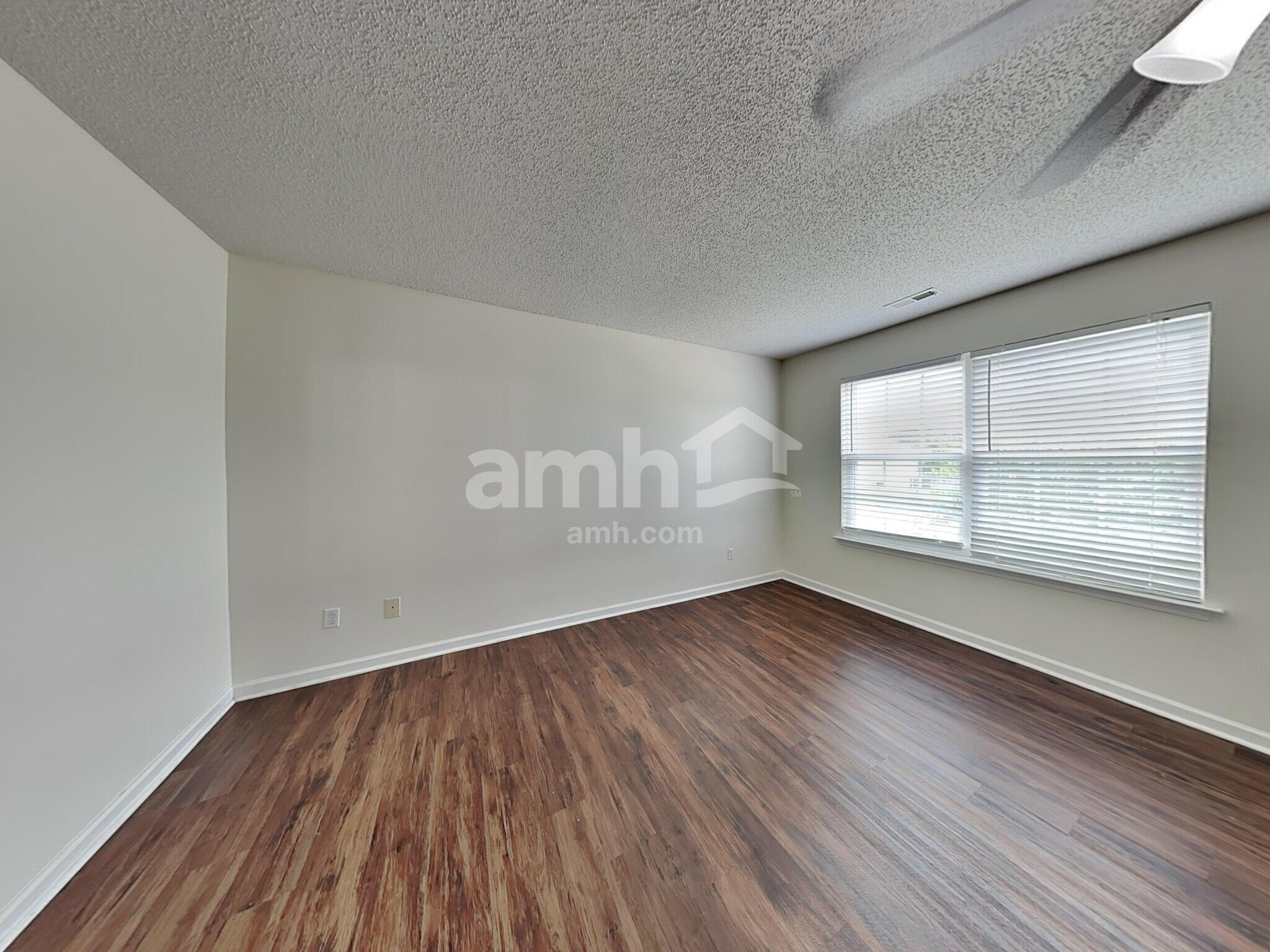 Building Photo - 4104 Hunters Trail Dr