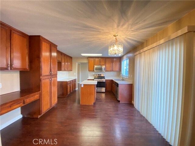 Building Photo - 708 Hillview St