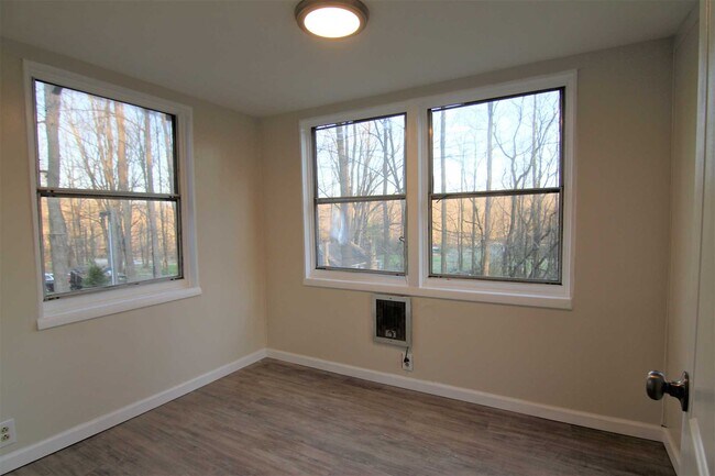 Building Photo - 71 Miller Rd