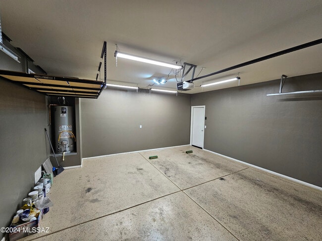 Building Photo - 6652 W Fishermans Dr