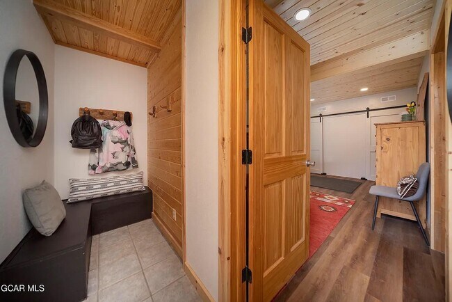 Building Photo - 577 Forrest Dr