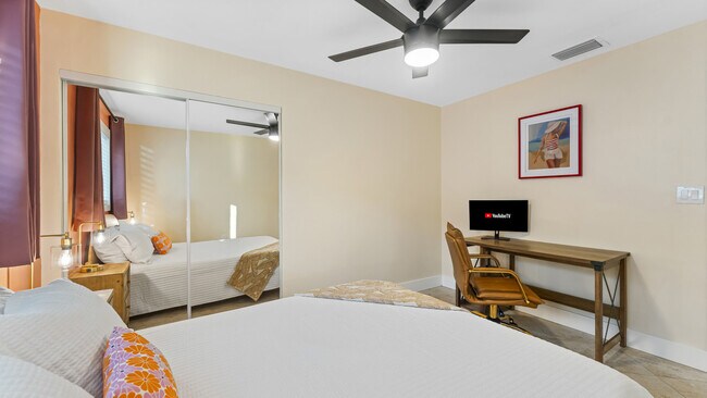 Building Photo - 79 S Brevard Ave