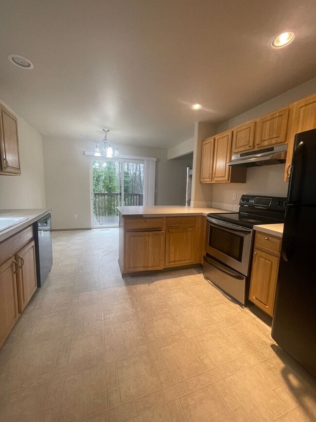 Building Photo - Fabulous 3 bedroom home