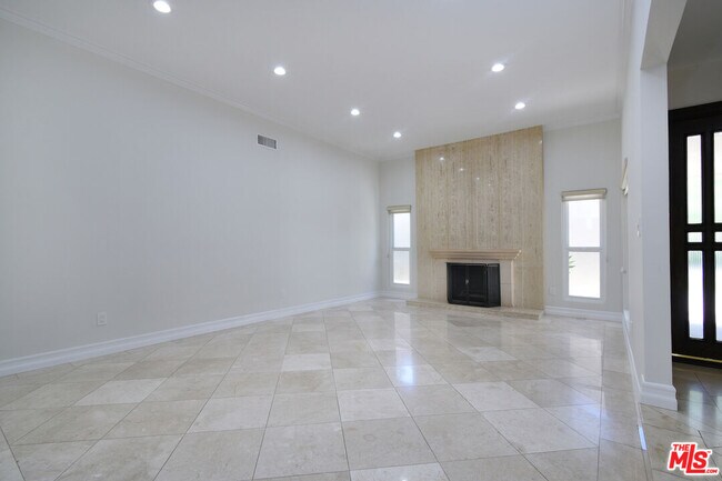 Building Photo - 23637 Park Belmonte