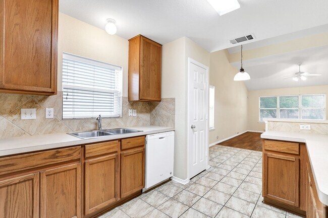 Building Photo - ***APPLICATION CURRENTLY UNDER REVIEW***Tw...
