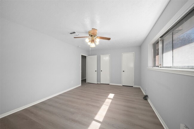 Building Photo - 13703 Piping Rock Ln