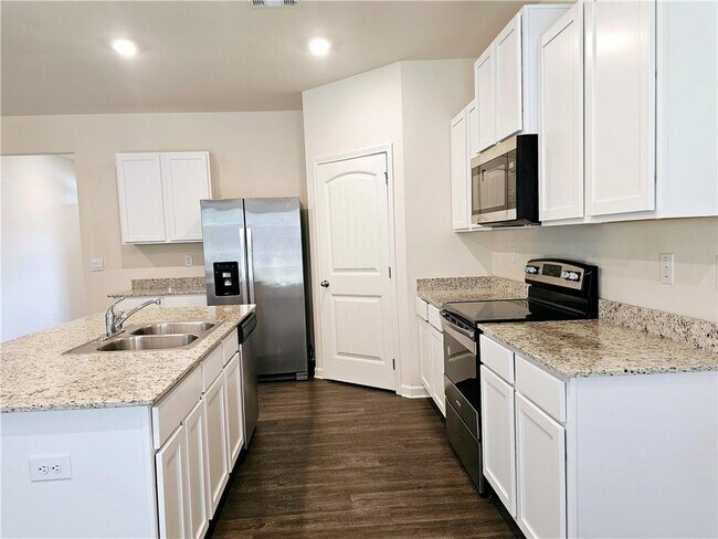 Building Photo - 274 Walnut Grv Wy