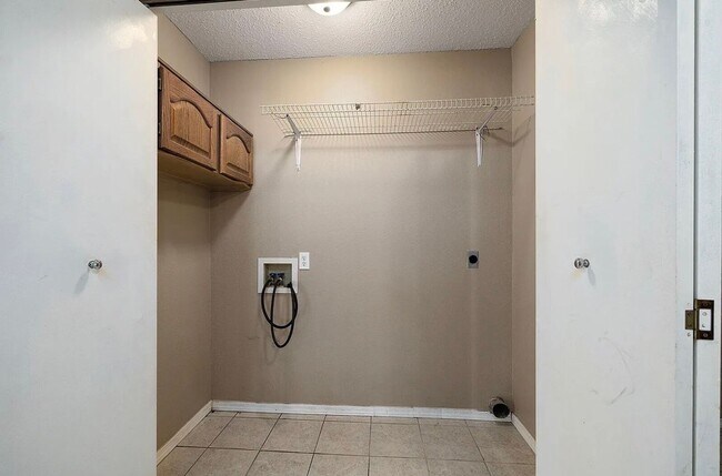 Building Photo - 3826 S Lexus Ave