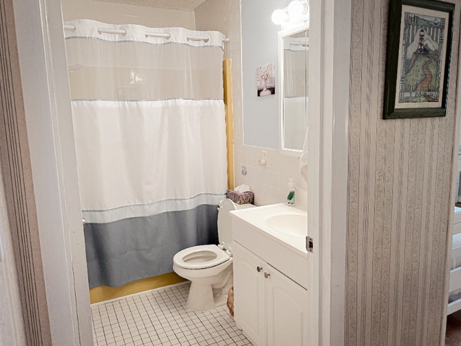 Building Photo - 3745 Holmes Creek Rd