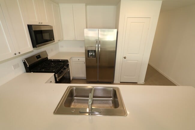 Building Photo - 6245 Alder Crk Dr