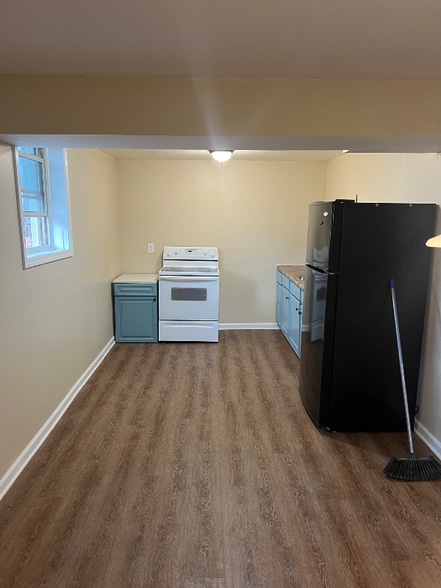 Building Photo - 4837 Cascade Dr