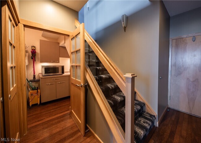 Building Photo - 1237 Washington Ave