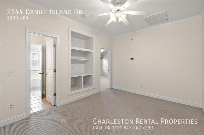 Building Photo - 2344 Daniel Island Dr