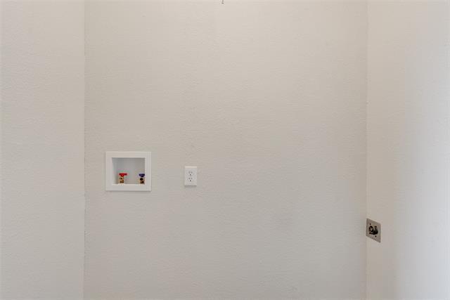 Building Photo - 4410 Commerce St