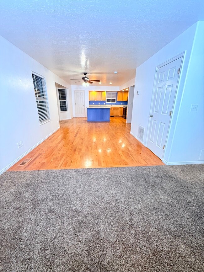 Building Photo - 359 W 1120 N