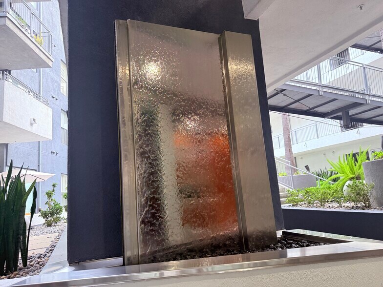 Building Photo - 101 Market St