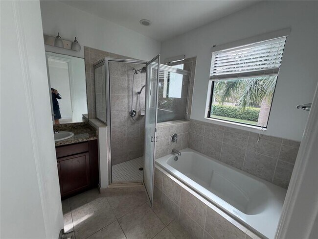 Building Photo - 11330 SW 16th St