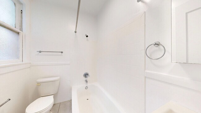 Building Photo - 1408 California St