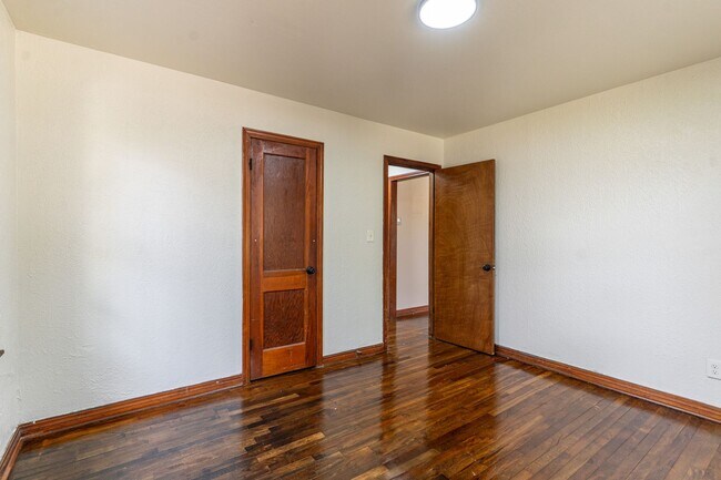 Building Photo - 3 Bedroom Rent to Own Home Available!