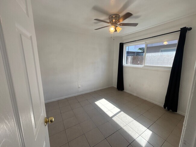 Building Photo - 826 Astor Dr