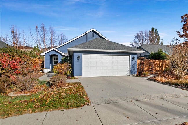 Primary Photo - Beautiful SE Boise Home!