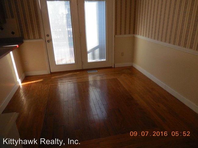 Building Photo - 3 br, 2 bath House - 4950 Appleridge Court