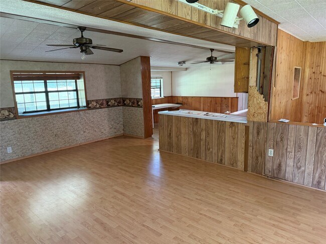 Building Photo - 6335 Private Rd 4030