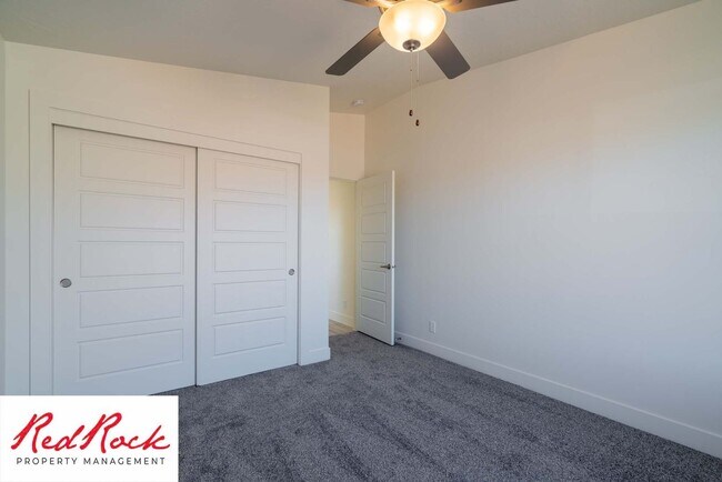 Building Photo - Incredible 3 Bedroom, 2 Bathroom Property ...
