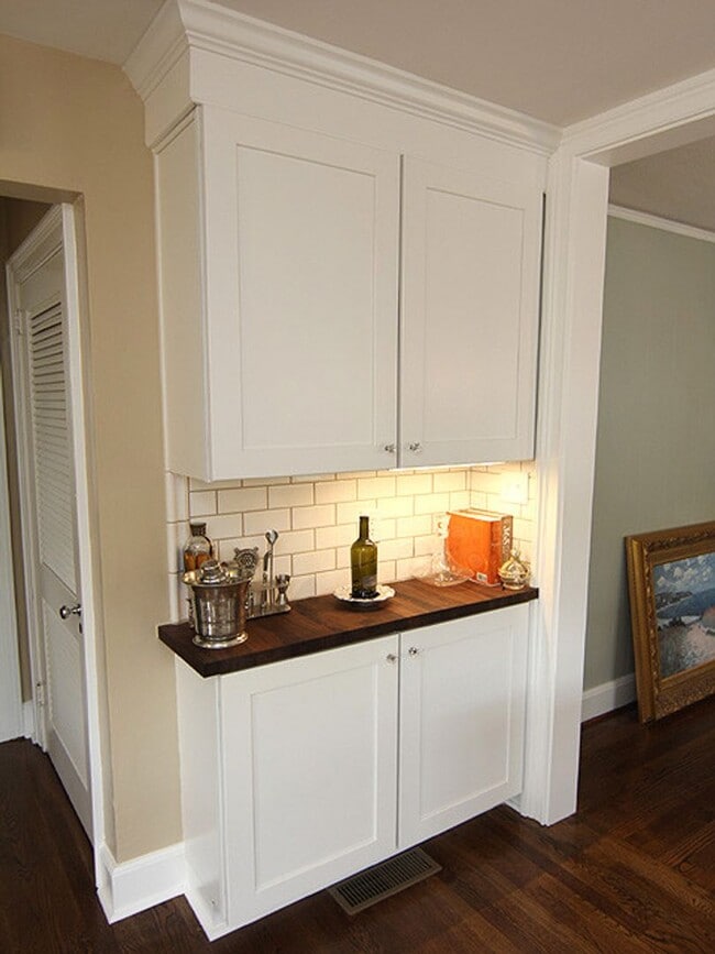 Building Photo - Adorable, Renovated Bungalow with Huge Yar...