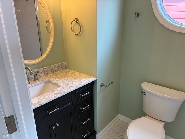 Building Photo - 1430 N New Jersey St