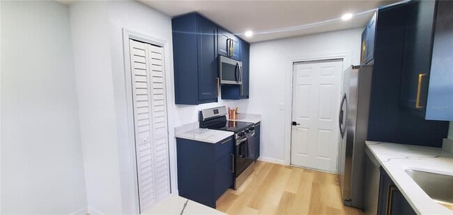 Building Photo - 6706 S Juanita St