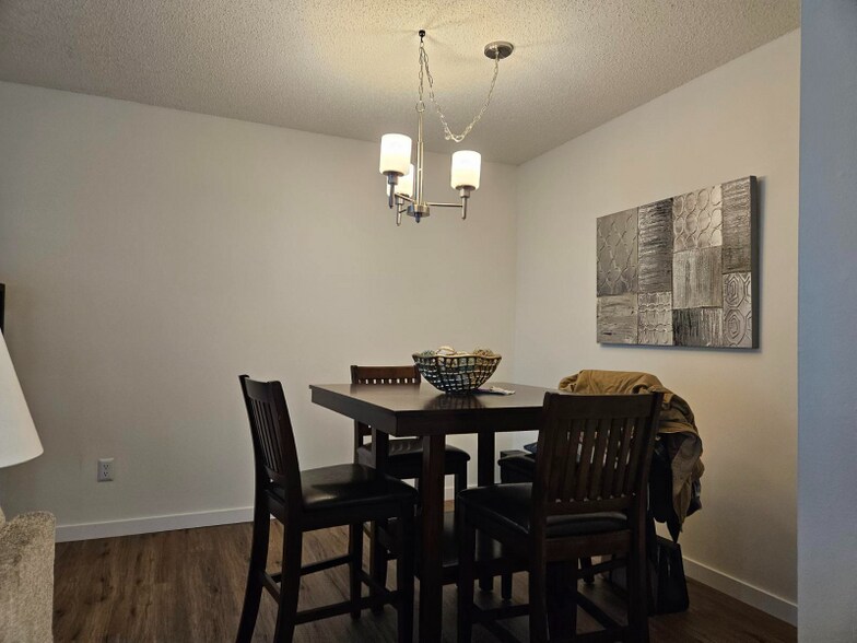 Building Photo - 6XXX Mockingbird Ln