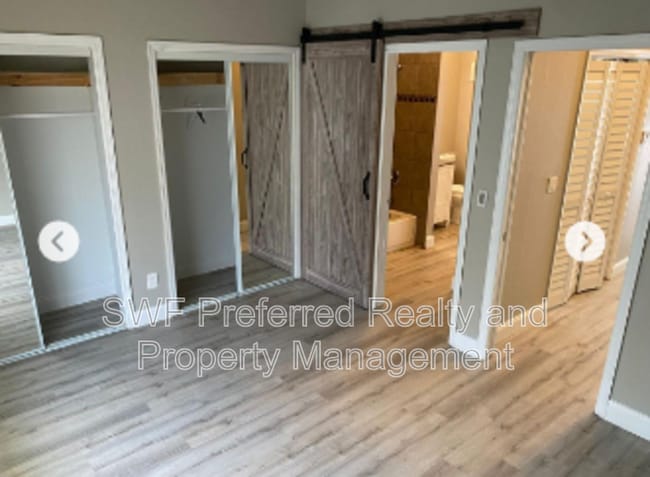 Building Photo - 4318 SE 5th Ave