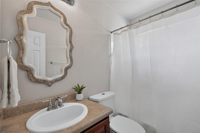 Building Photo - 313 Wimberley St