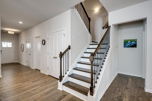 Building Photo - 6170 High Top Ln